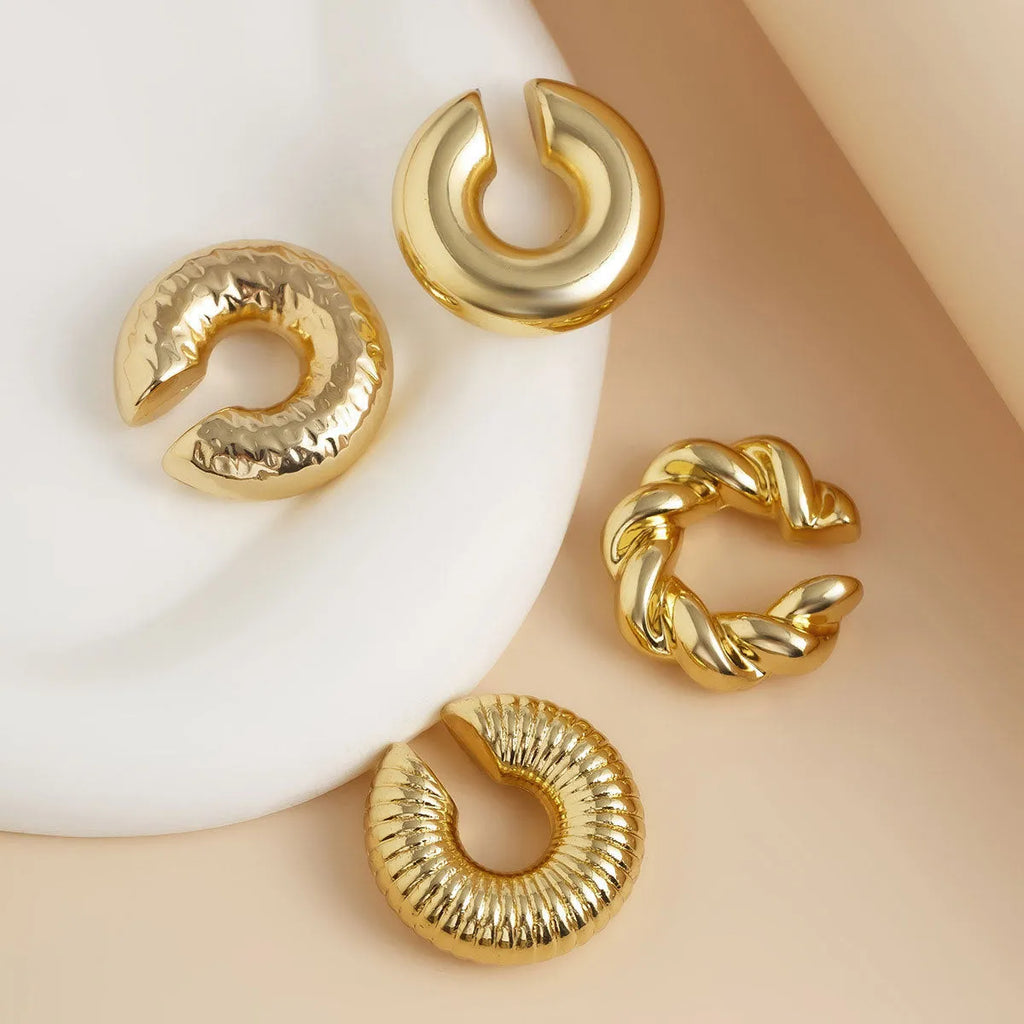 Geometric ear clip set in gold and silver colours for women without pierced ears