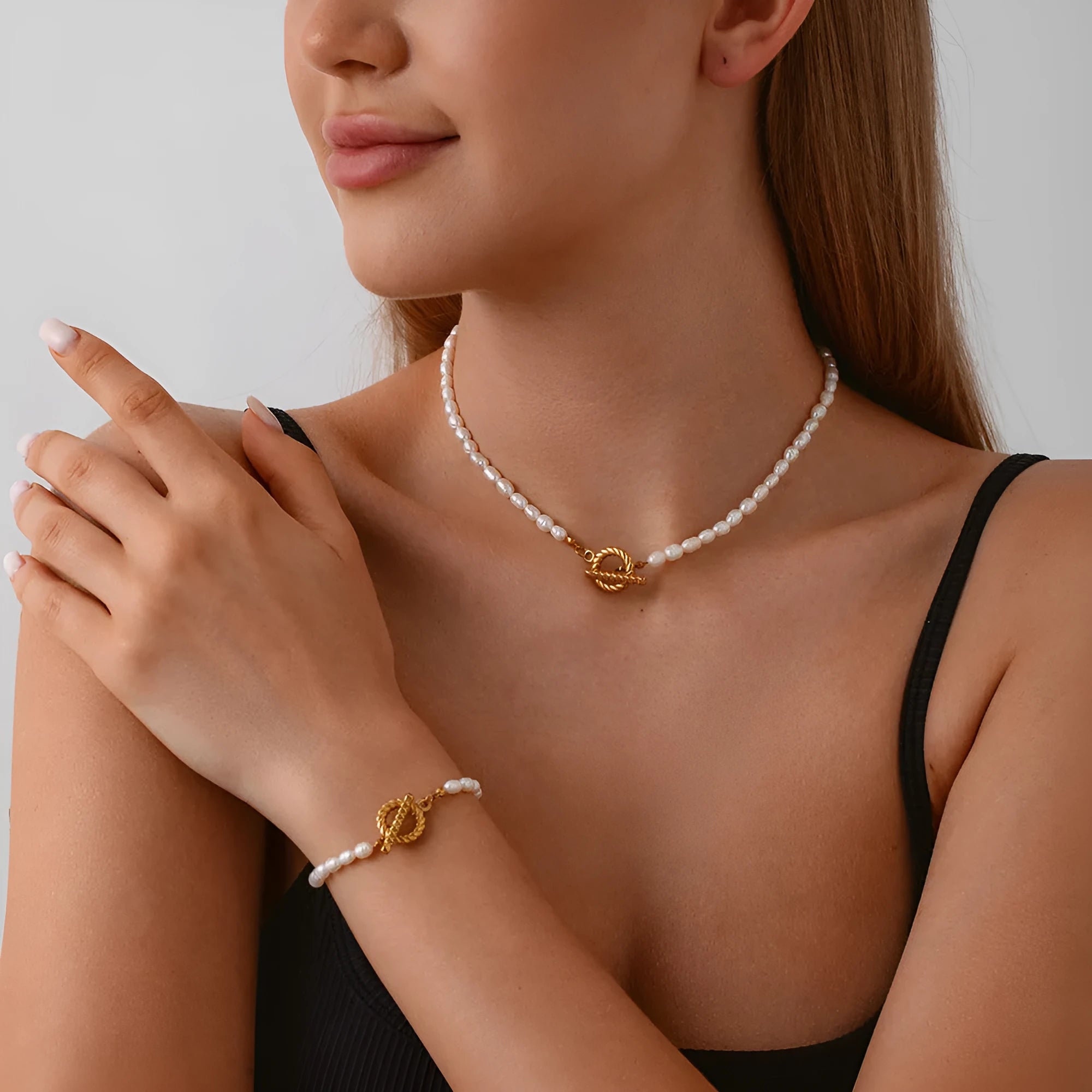 Freshwater pearl necklace and bracelet set on stainless steel clavicle chain geometric design ins style