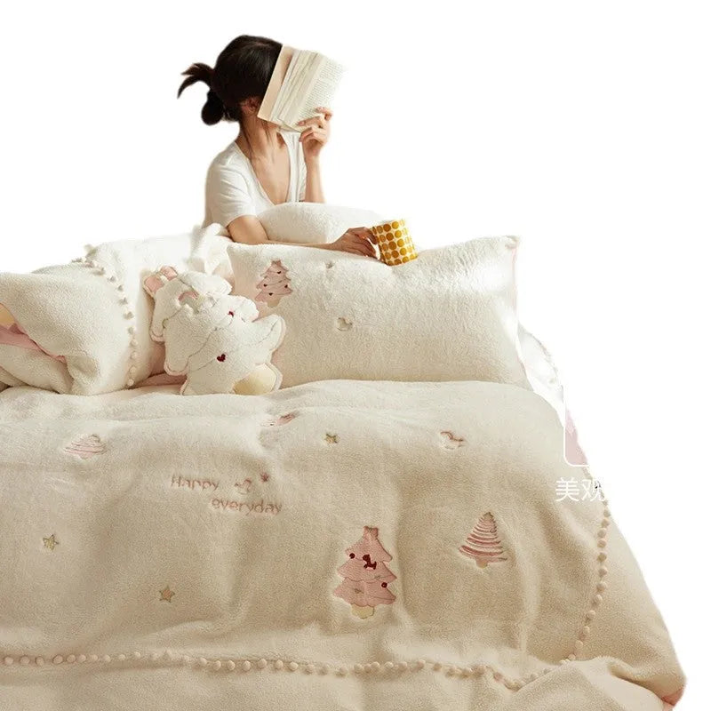 Princess style milk fibre bedding set with reactive printed Christmas tree pattern on quilt cover