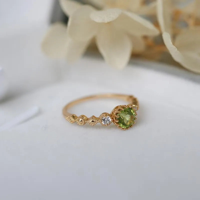 Japanese style geometric copper ring for women with a quadrilateral shape.