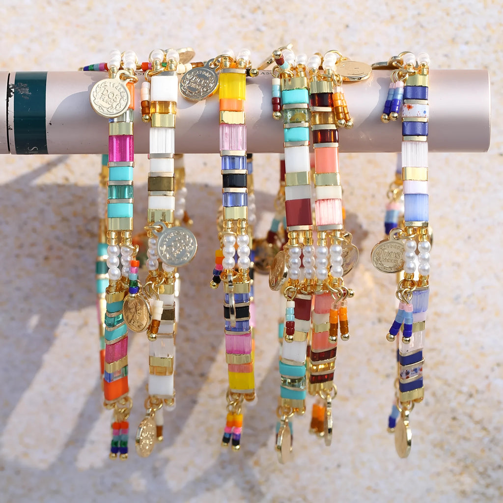 Women's imitation pearl beaded bracelet in European glass colour style with six colour options