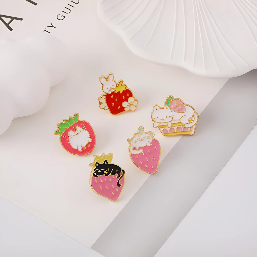 Cute cat strawberry metal brooch decorative alloy pin with five colour variations