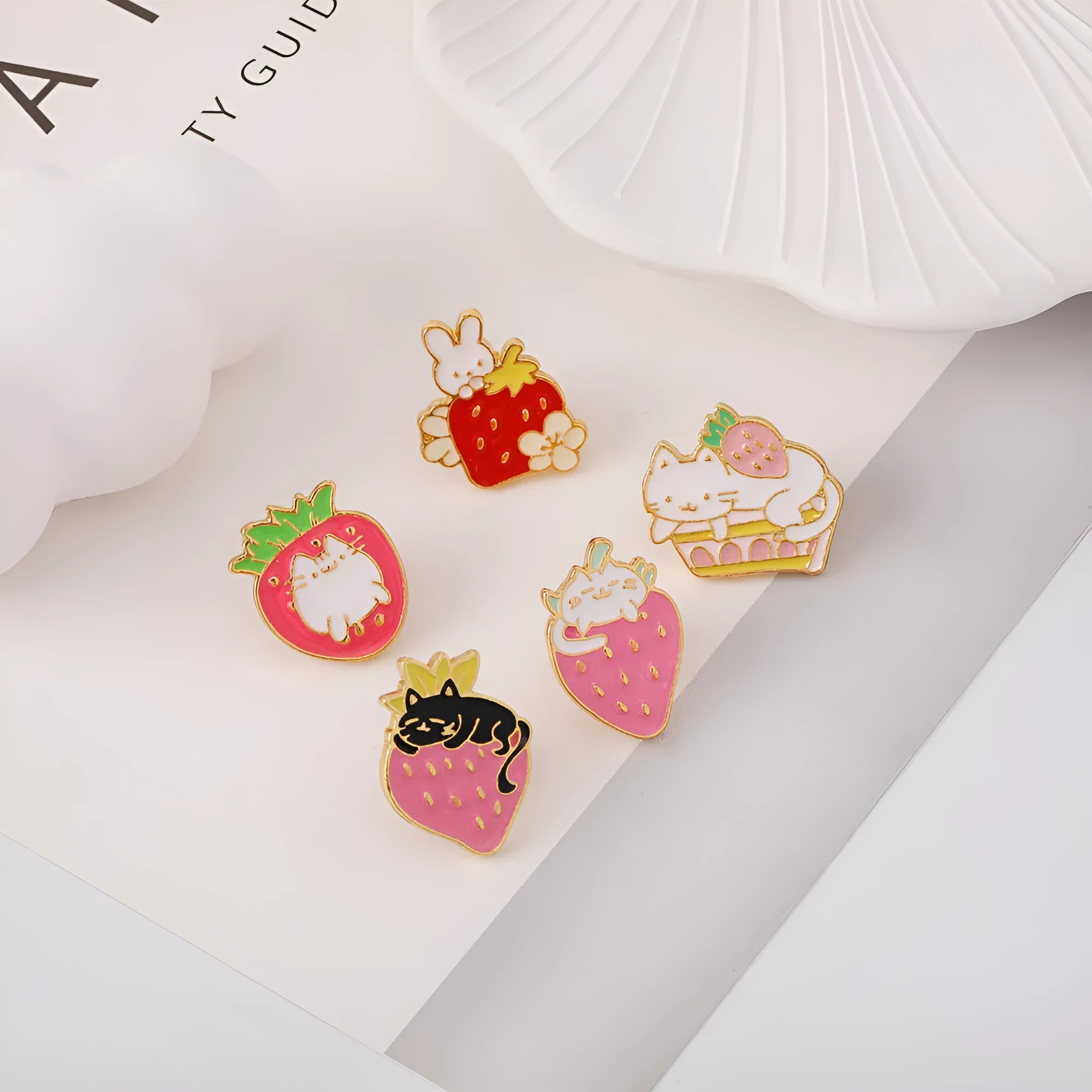 Cute cat strawberry metal brooch decorative alloy pin with five colour variations