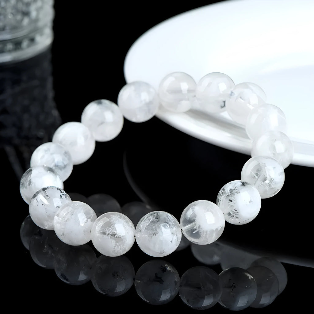 Women's crystal bracelet with natural blizzard snowflake round beads in geometric shape