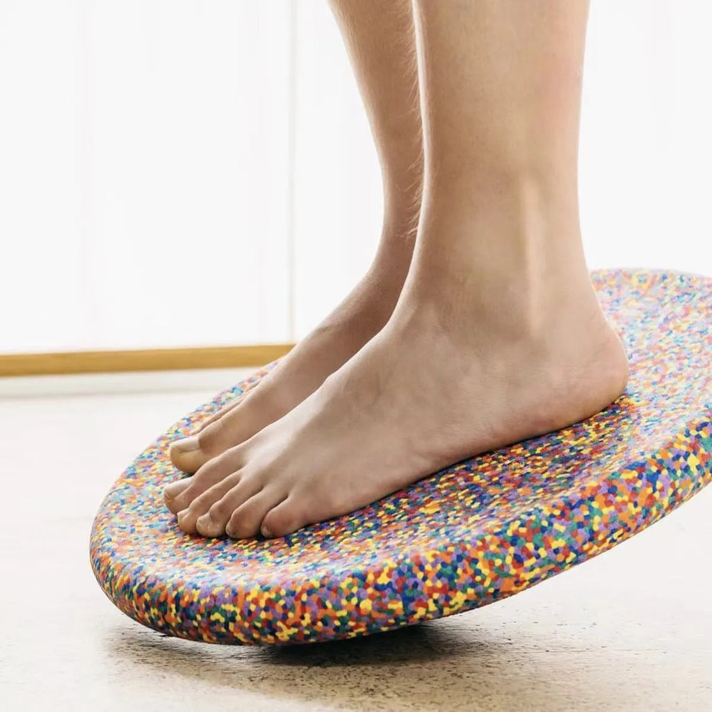 Plastic wood surf balance board for children 4-6 years in mixed colour or black finish