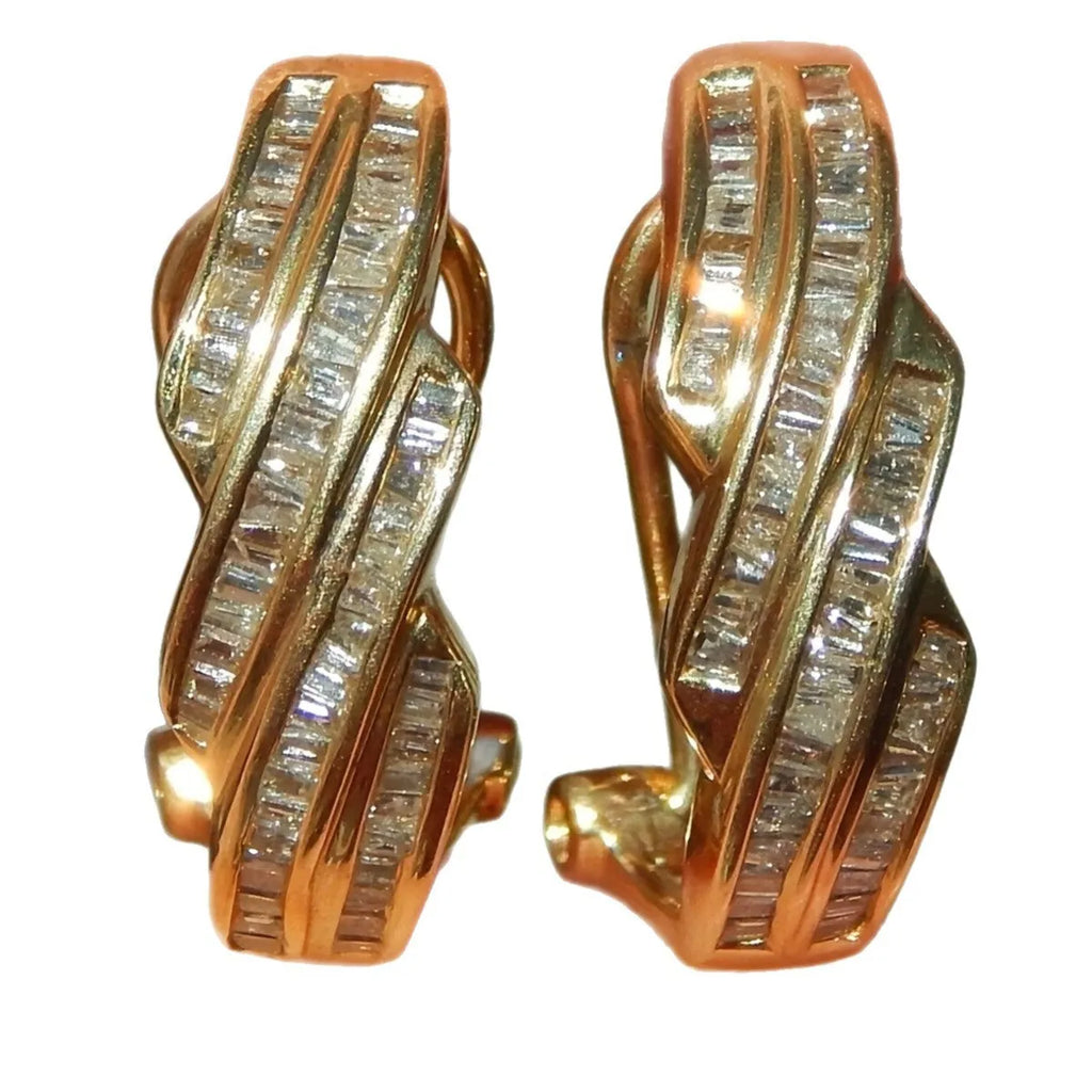 Geometric gold colour copper earrings with round elements and retro fashion design