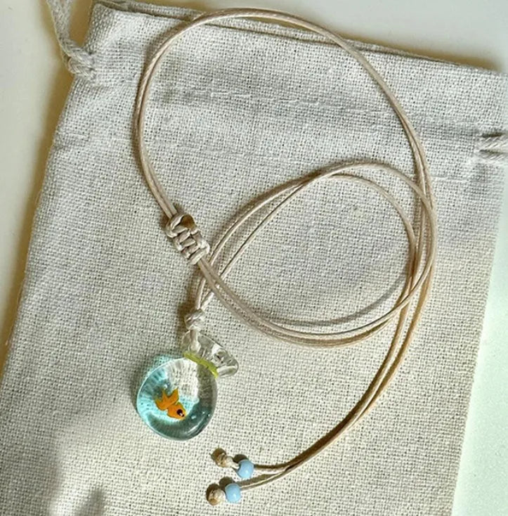 Women's joker character pendant necklace with a cotton and linen clavicle chain.