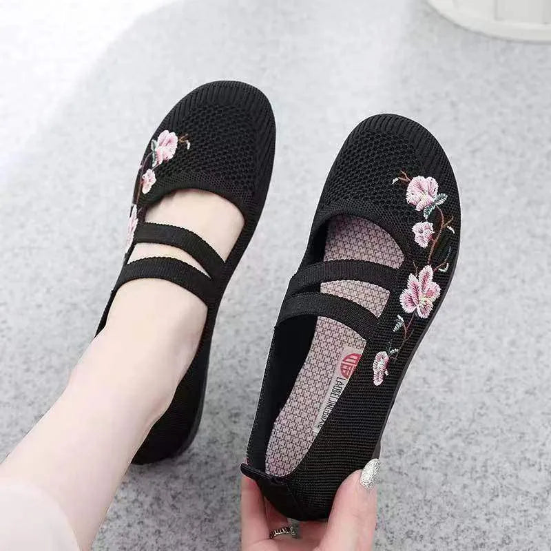 Slip-on soft bottom non-slip flat shoes for elderly women, elastic fabric upper, rubber sole, round toe, embroidered purple