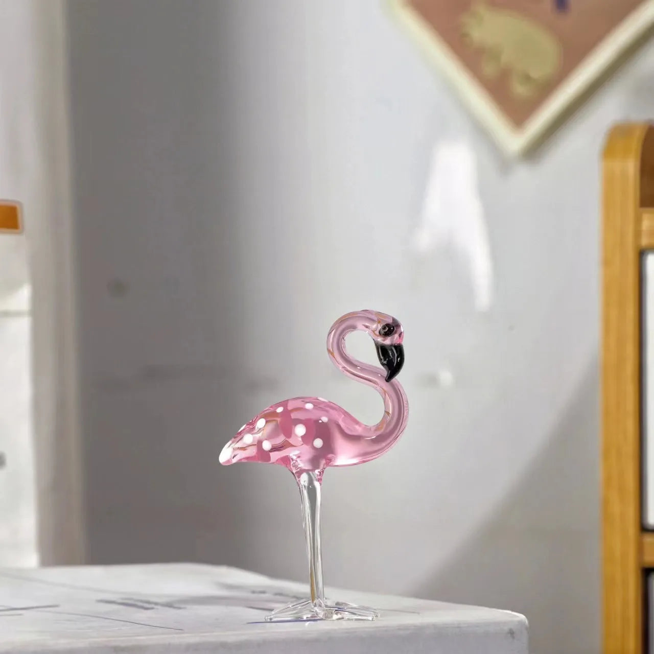 Pink crystal flamingo decorative sculpture for tabletop display in modern home décor