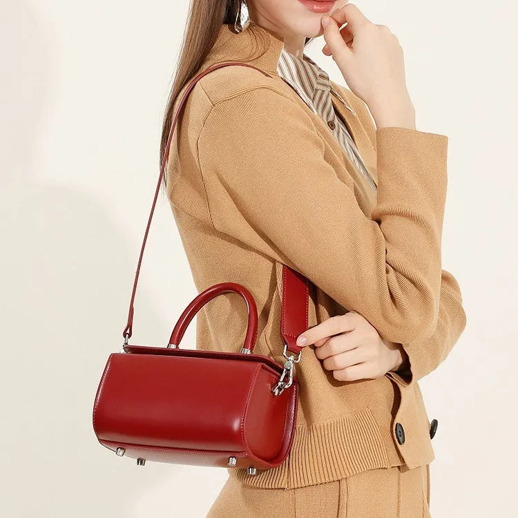 New leather one-shoulder crossbody women's bag in cowhide box shape with clamshell opening
