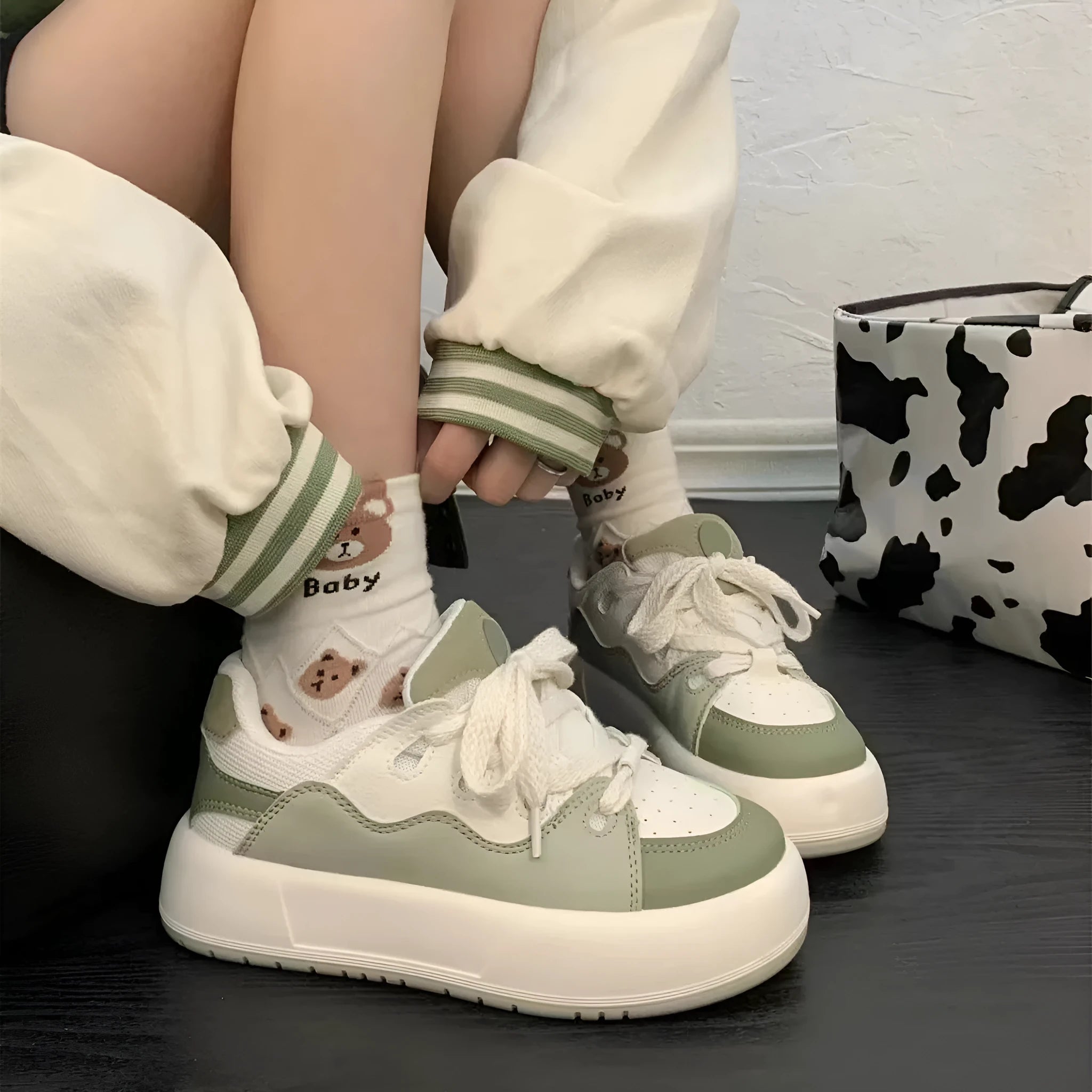 Women's green casual shoes with PU mesh upper and flat heel design