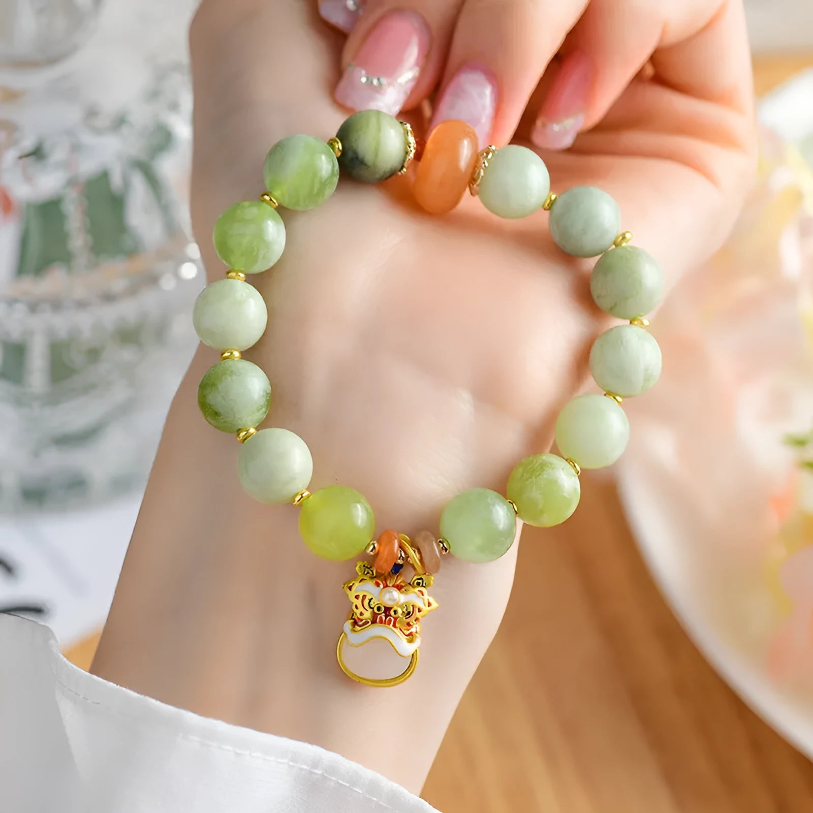 Handmade green milk-in-water jade retro geometry bracelet 10mm beads women's jewellery