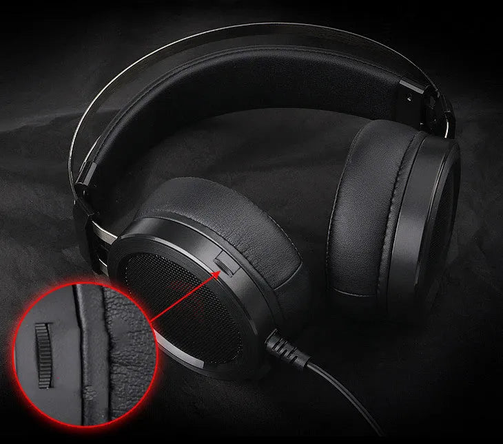 Black wired computer gaming headset with 2-metre cable and 3.5mm plug