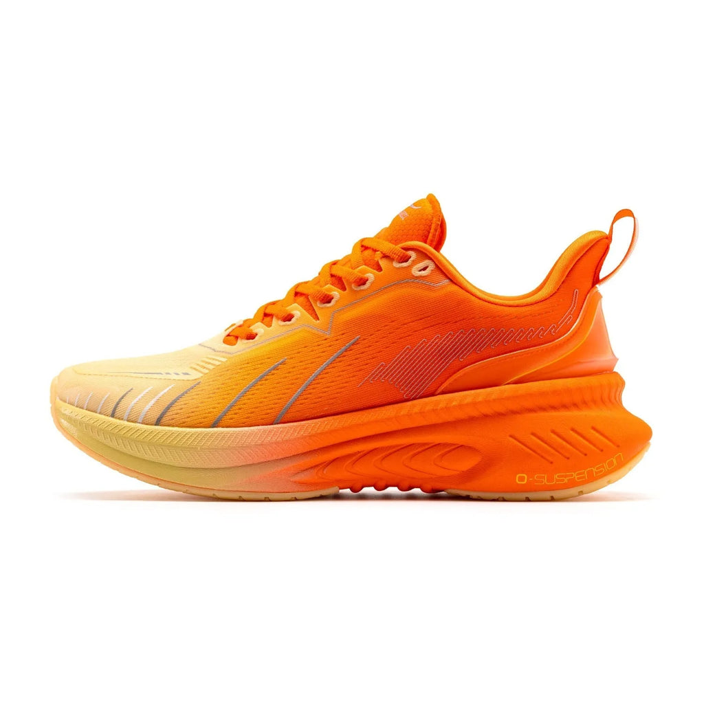 Low-top running shoes in multiple colours with PU mesh upper, rubber sole, and reflective details.