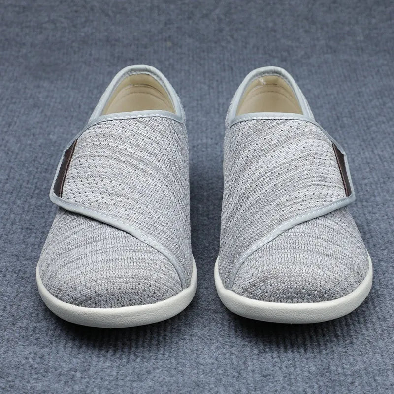 Widening leisure mother shoes with Velcro fastening in beige colour with rubber sole