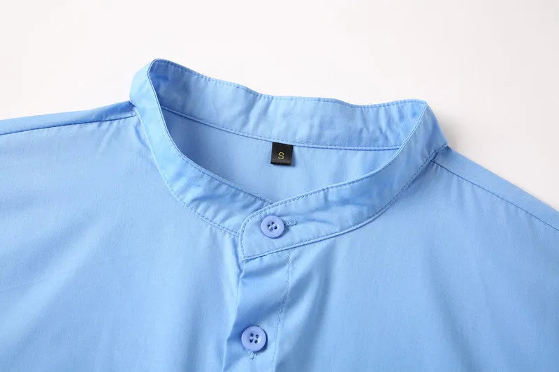Teenage men's light blue stand-up collar shirt with fitted silhouette