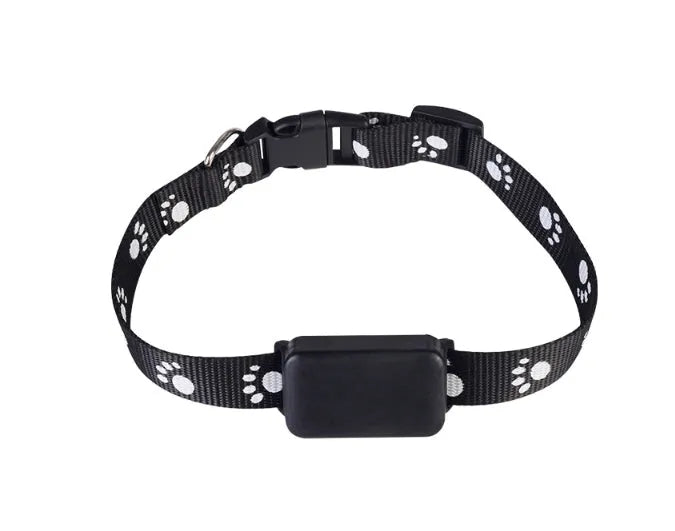 P03 Smart GPS Wireless Pet Tracker in black with ABS casing and 800mAh battery