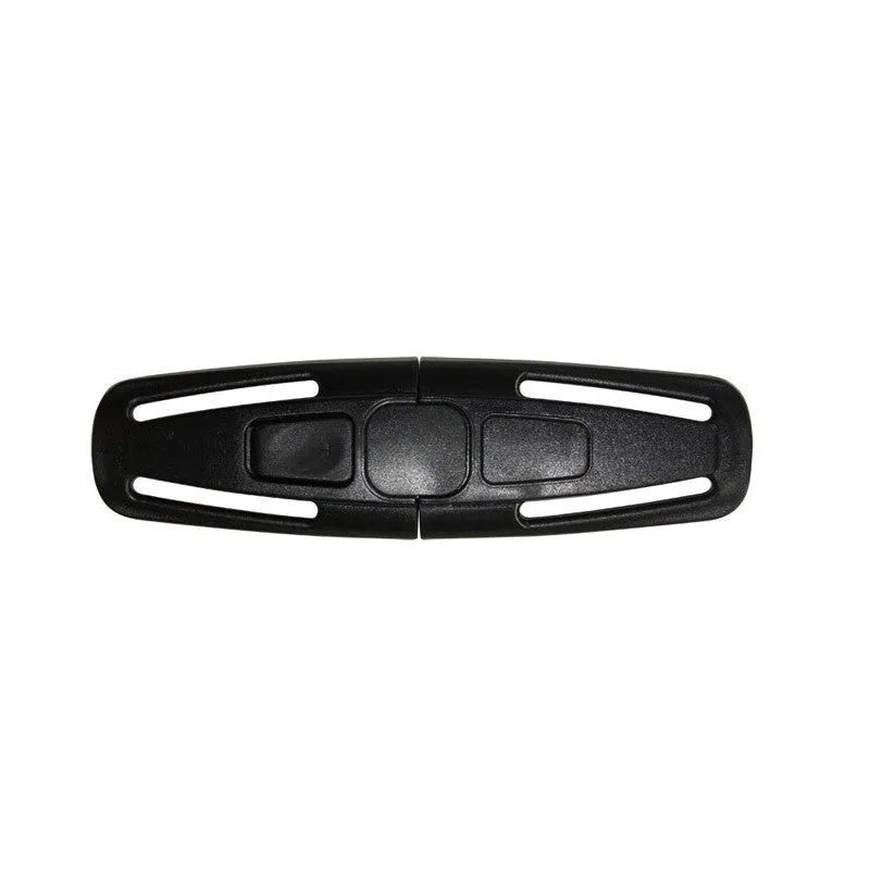 Black nylon seat belt buckle clip for child safety seats measuring 14.5 by 4 centimetres