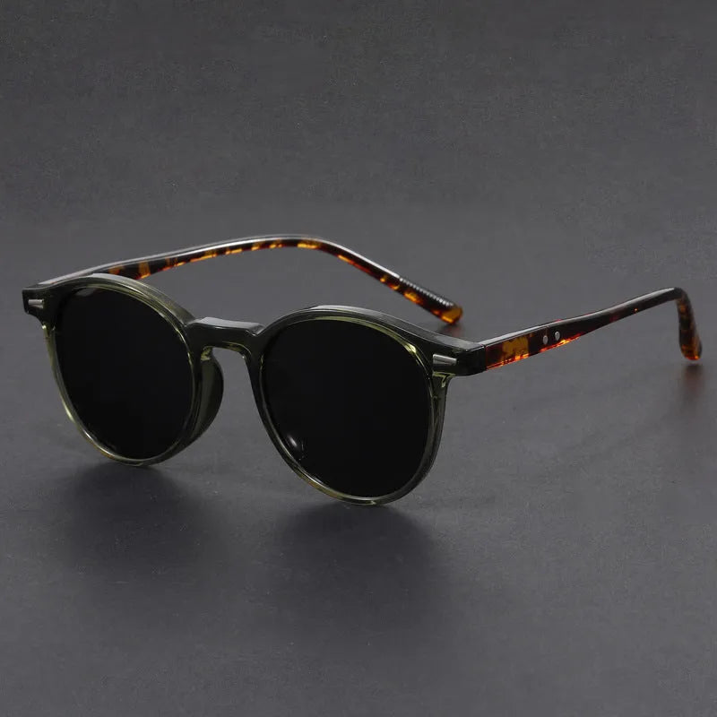 Ultra-light round frame retro sunglasses with polarised grey lenses in sand black colour