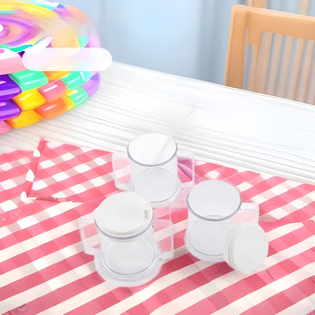 Transparent plastic drinking cup with spill-proof lid, 350ml capacity