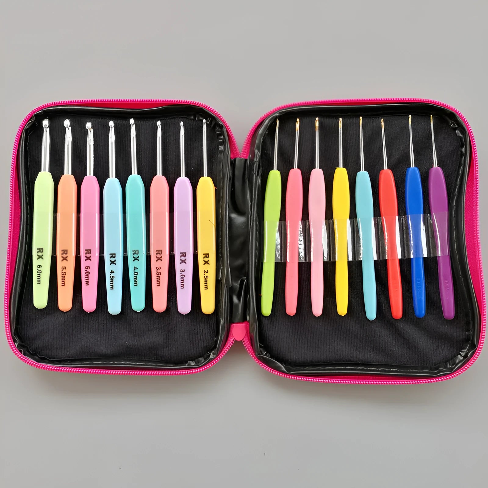 Complete set of 16 crochet hooks with thick and thin plastic handles in sizes 1.0mm to 6.0mm with PU storage bag