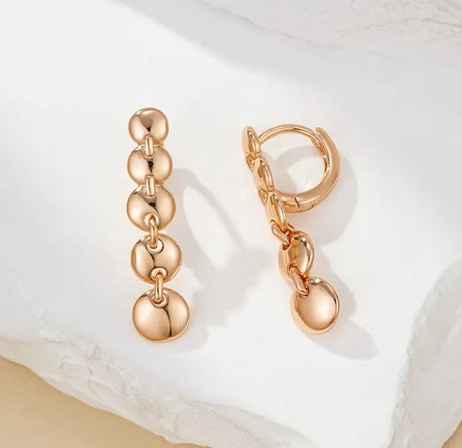 Retro long round circle earrings in woven copper with gold finish