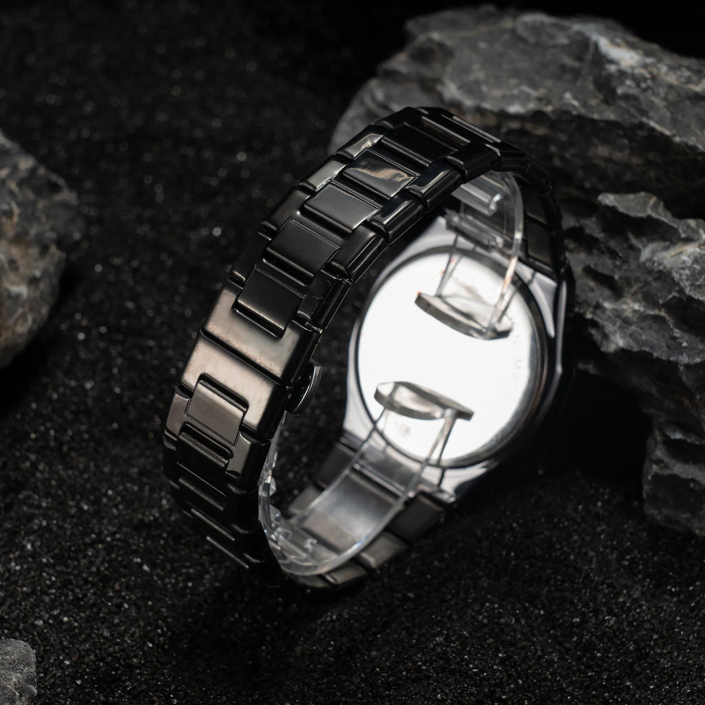 Men's business casual steel belt quartz watch showing black and silver colour options