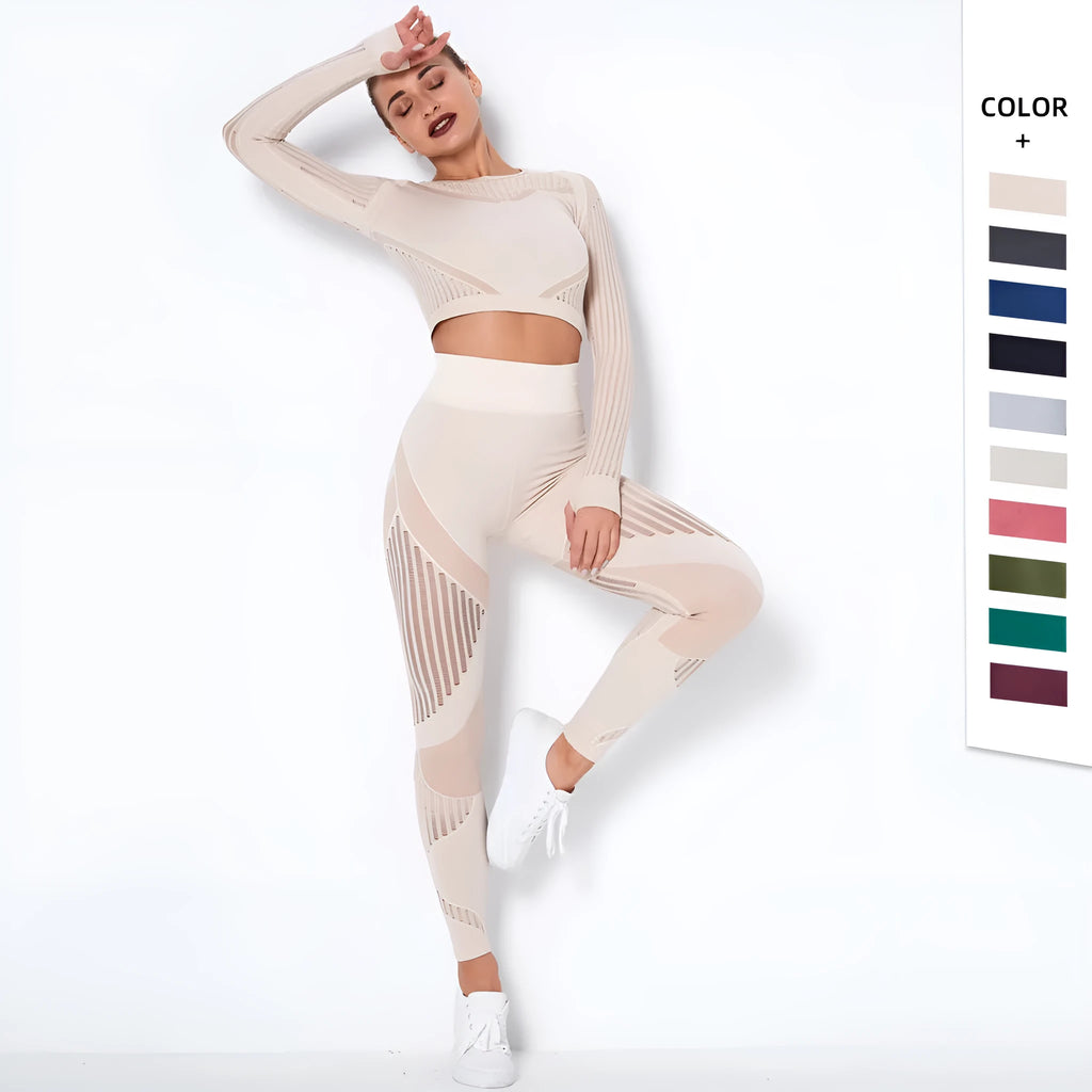 Seamless knitted long-sleeved yoga suit in nylon and spandex fabric