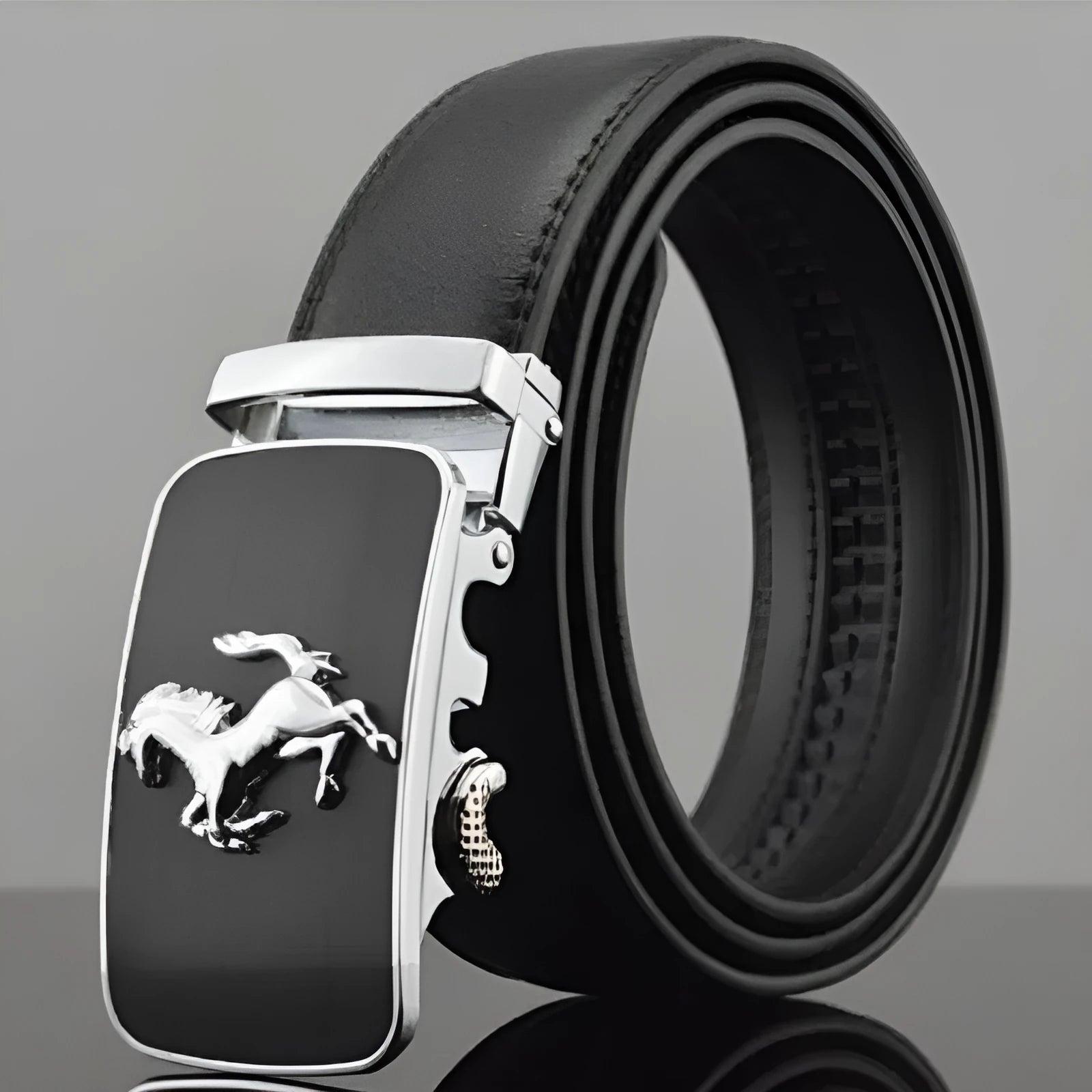 Men's black leather belt with automatic buckle showing 3.5cm width and adjustable length