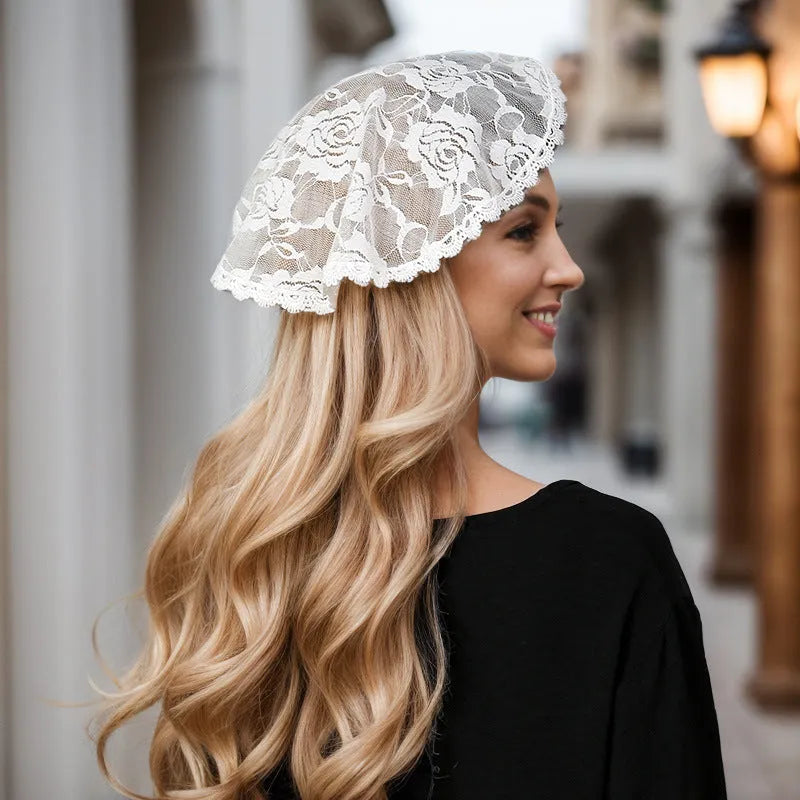 Round polyester bridal head cover with floral decoration in white, 30cm width and length