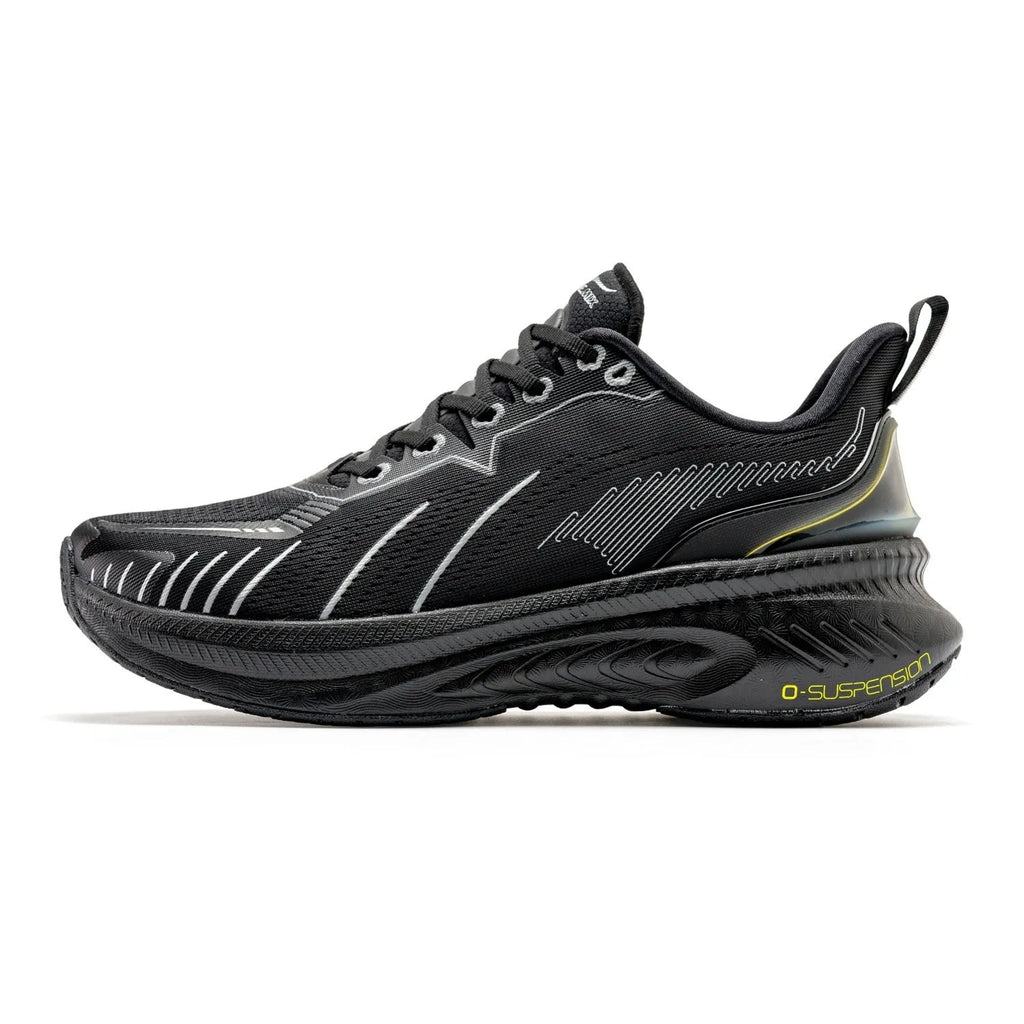 Low-top running shoes in multiple colours with PU mesh upper, rubber sole, and reflective details.