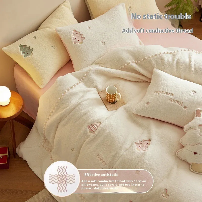 Princess style milk fibre bedding set with reactive printed Christmas tree pattern on quilt cover