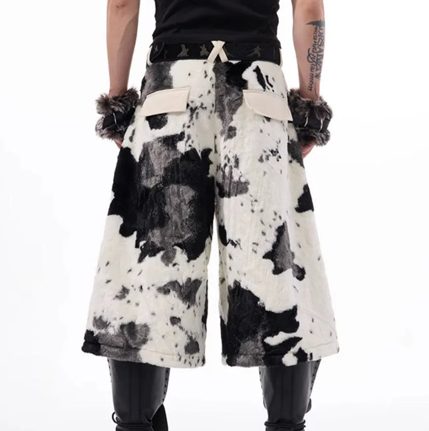 Stitching milk fiber fur cropped pants with personalised patterns in picture colour, available in sizes S to XL