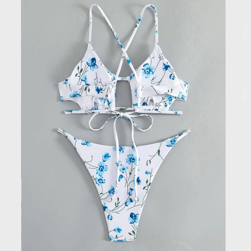 Women's floral tie-neck triangle swimsuit set with polyester-lined top and shorts in multicolour