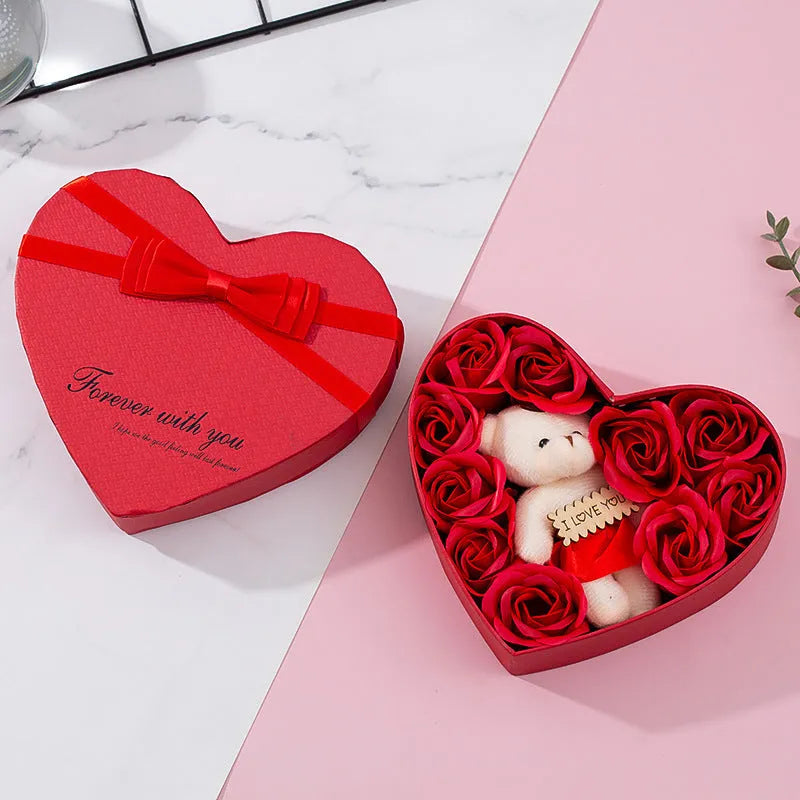 Heart-shaped red and pink soap rose gift box with natural fragrance for handwashing and bathing