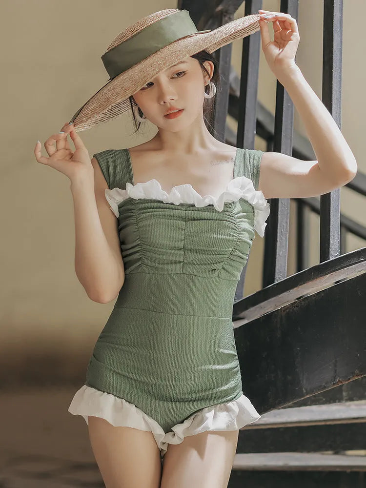 Triangle quick-drying slimming one-piece swimsuit in black with high-waist design Korean style