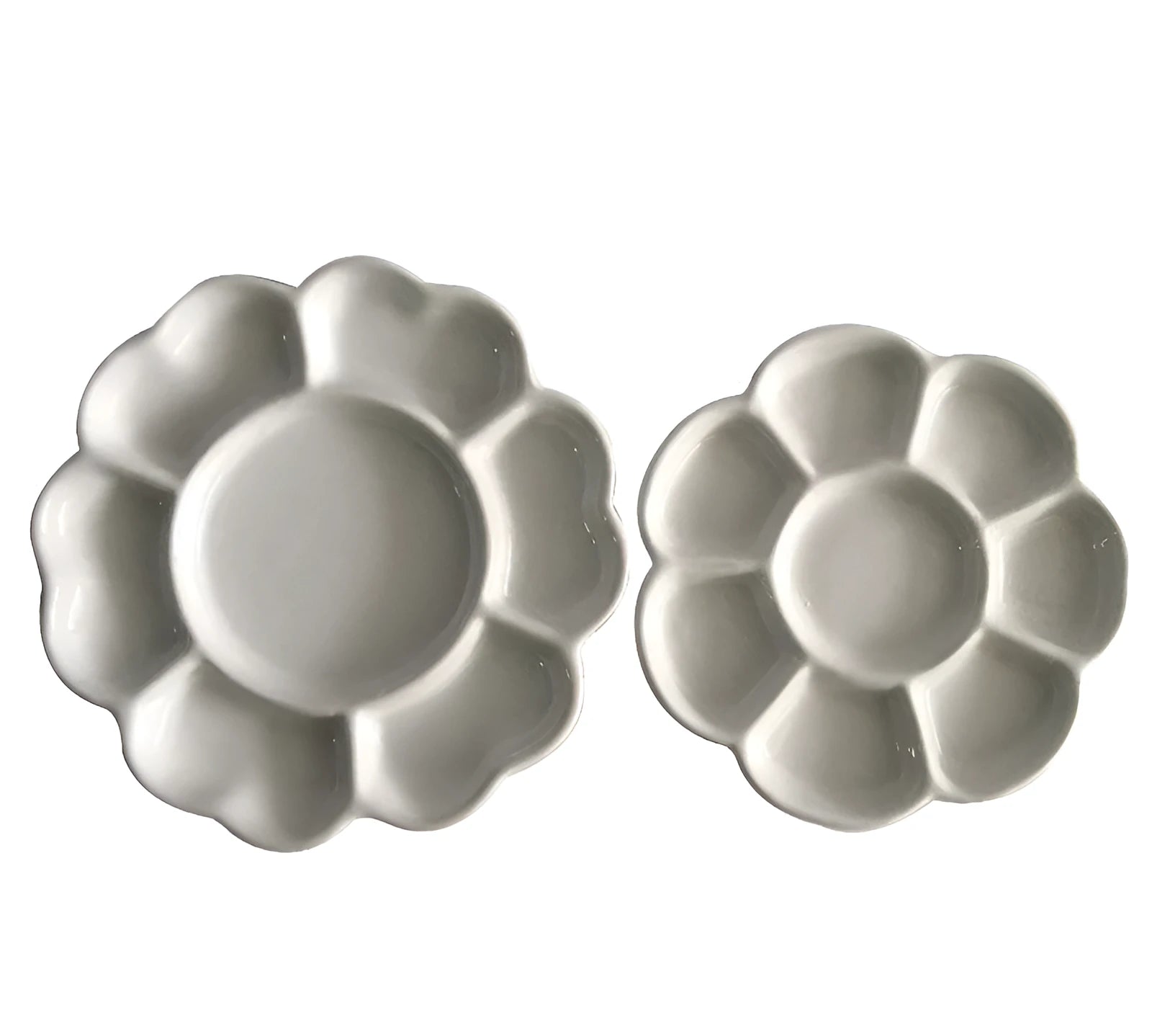 White ceramic plum blossom shaped painting palette for watercolour acrylic oil paints