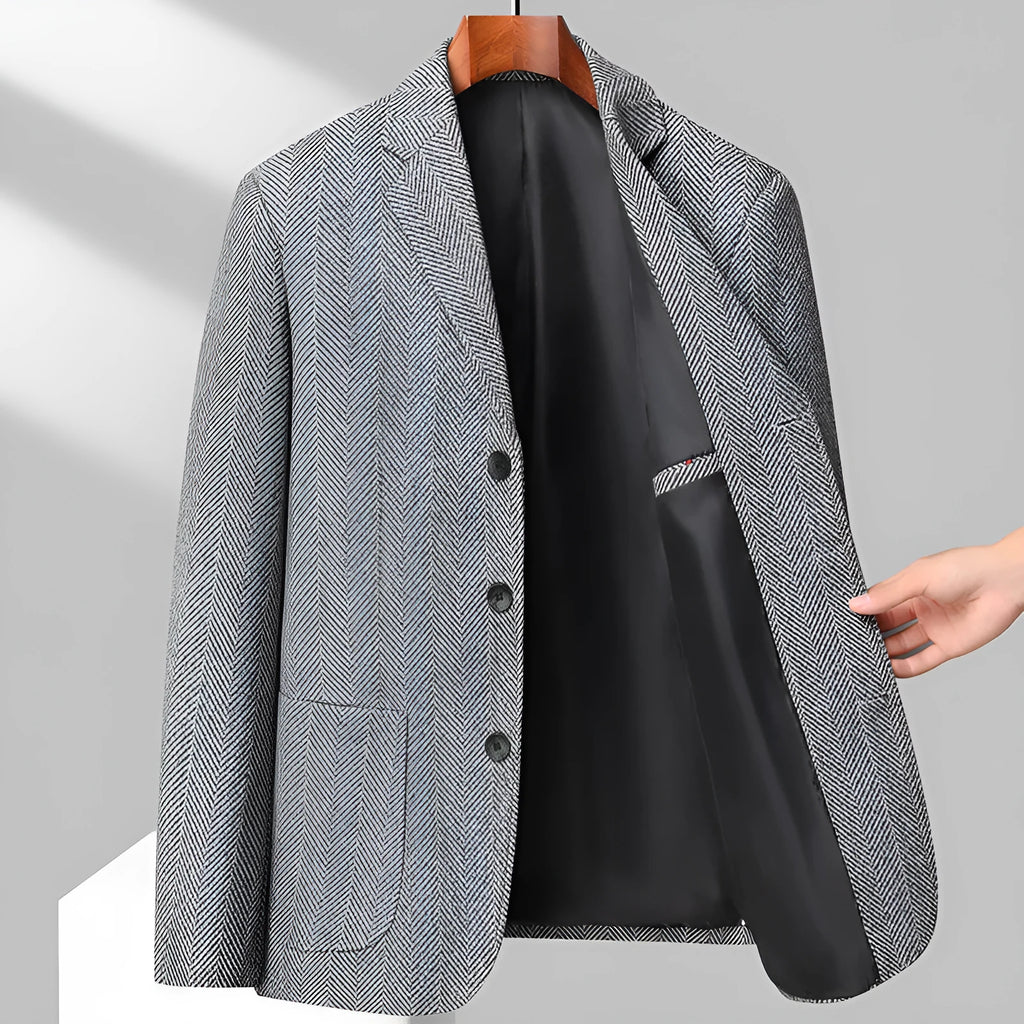 Men's loose fit solid colour wool blend coat for casual spring and autumn wear.