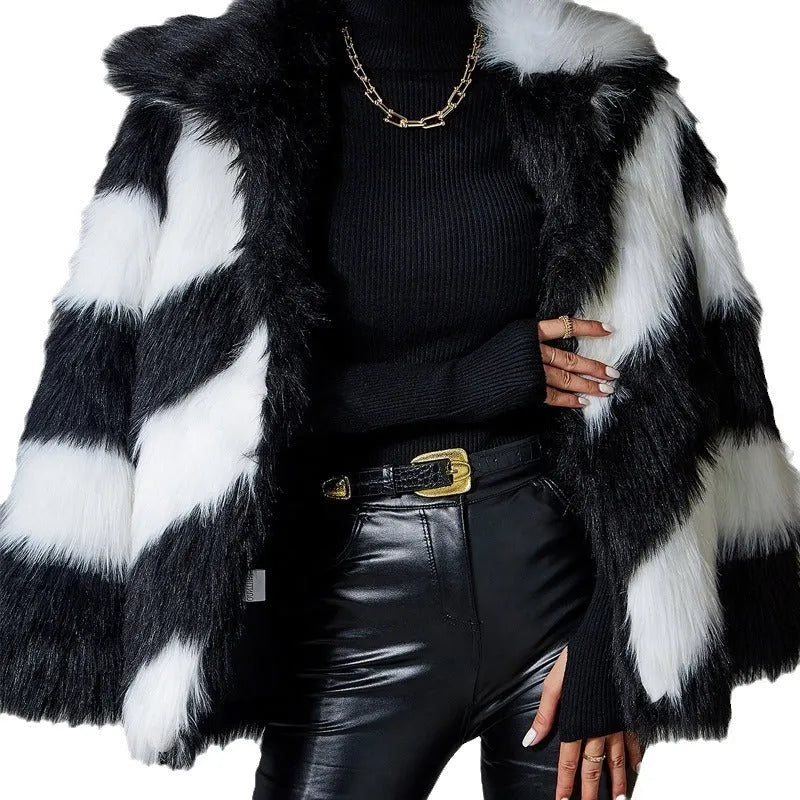Women's contrast lapel faux fur collar coat in picture colour with normal 50cm length