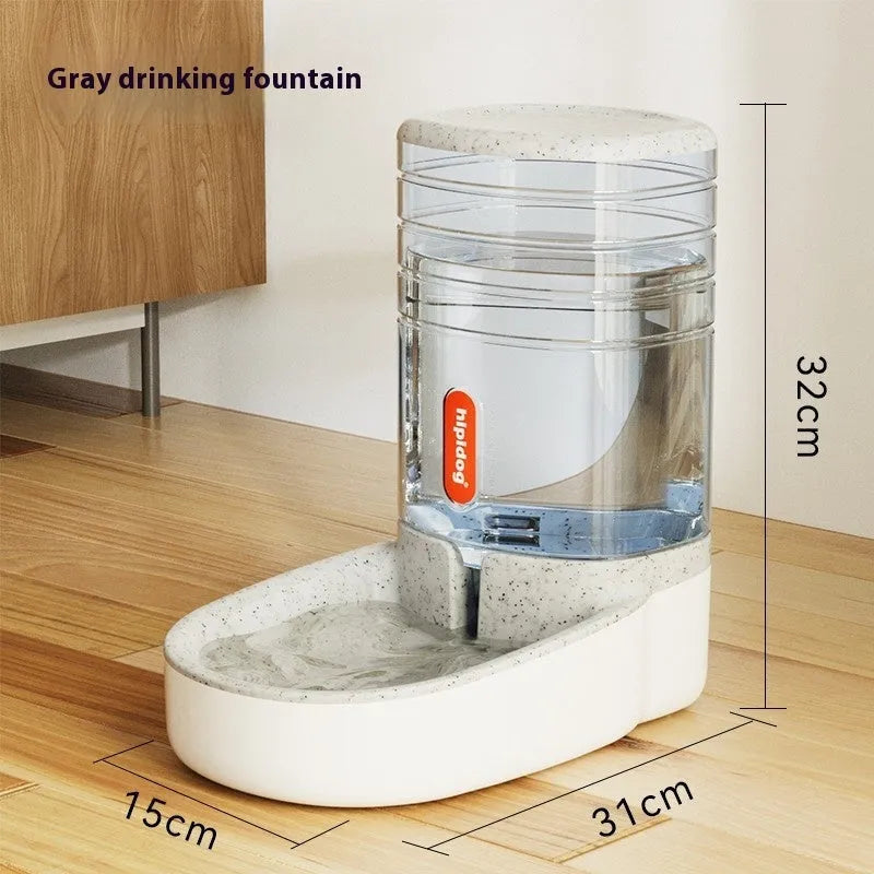 Automatic gravity-fed pet feeder or water fountain with 3.8-litre reservoir in blue, green, grey, or pink colour.