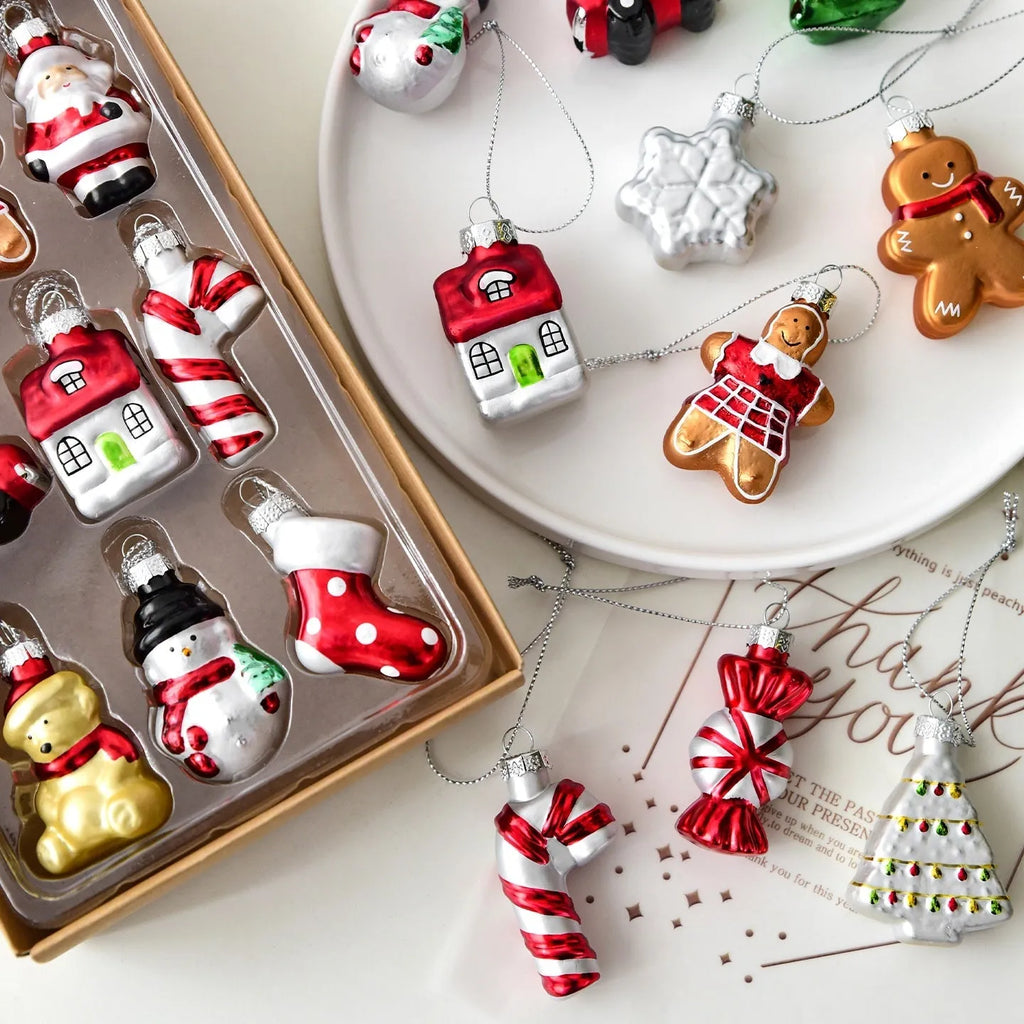 Glass snowman Christmas tree pendant ornament in national style with modern simple design