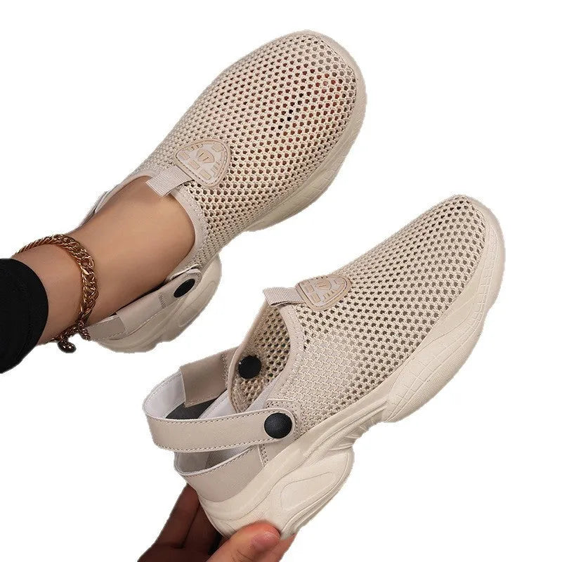 Women's breathable Flyknit casual sports sandals in black, round head design, size 38