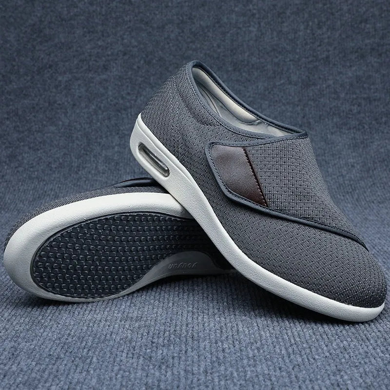 Widening leisure mother shoes with Velcro fastening in beige colour with rubber sole