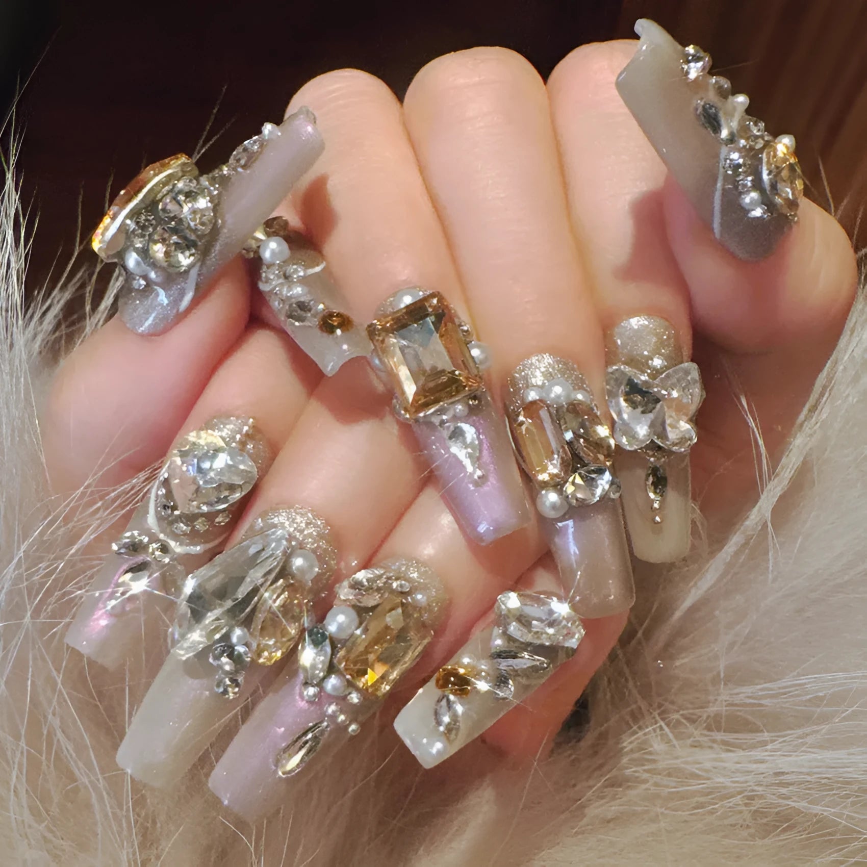 Rhinestone detailed false nail patches with S size in card packaging with adhesive or tool options