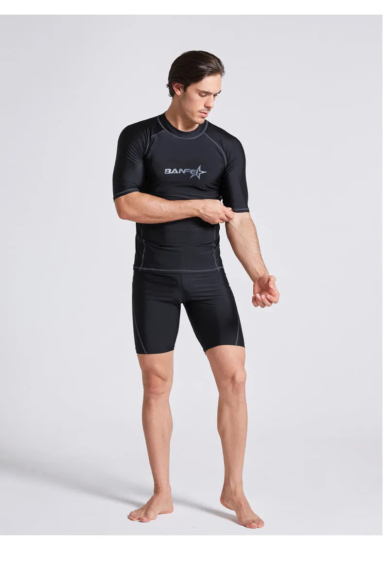 Men's quick-drying half sleeve swimsuit with separate top and pants for swimming and surfing