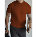 Men's slim-fit solid colour t-shirt in breathable polyester for commuting.