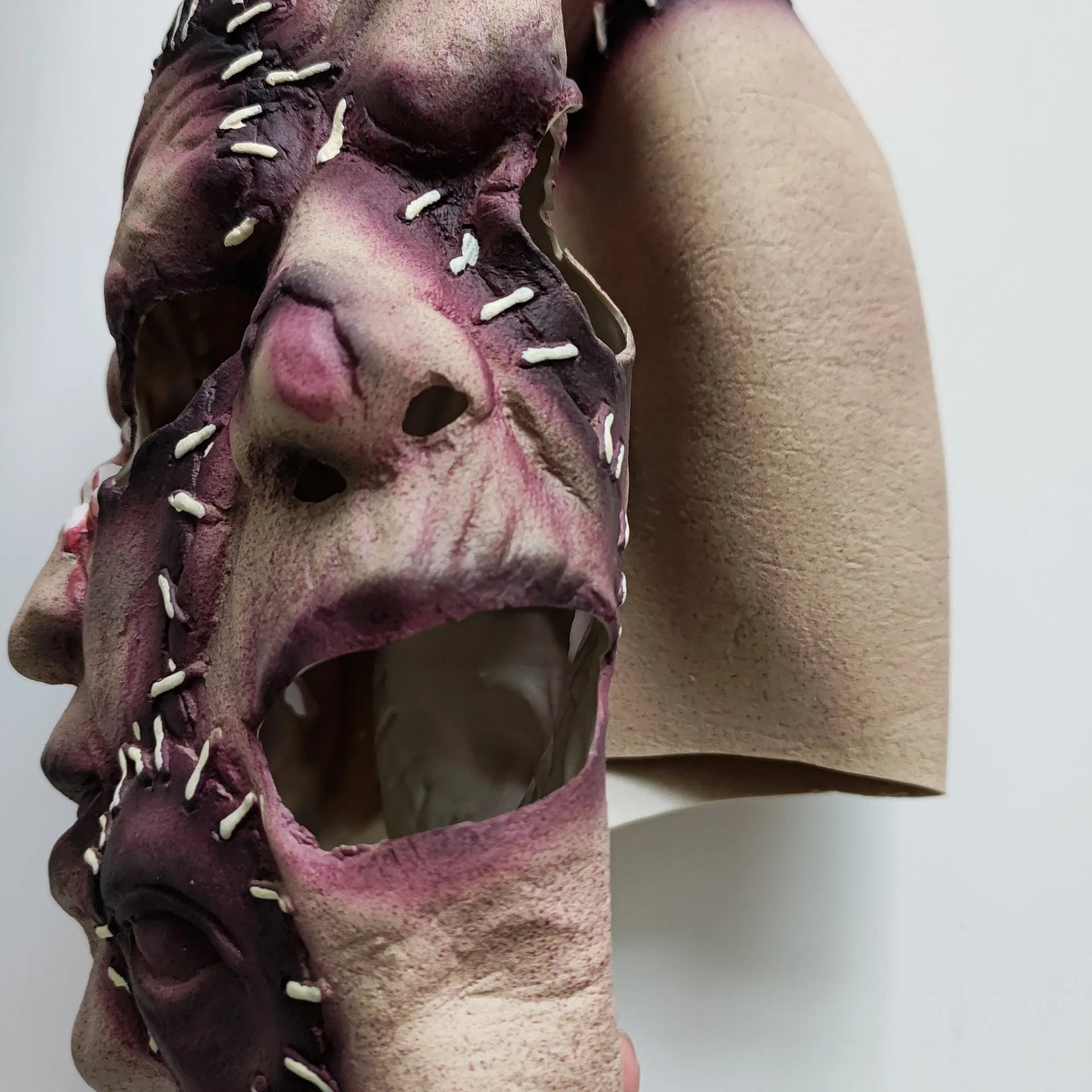 Halloween three-sided grimace horror mask made from natural latex with realistic finish