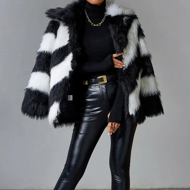 Women's contrast lapel faux fur collar coat in picture colour with normal 50cm length