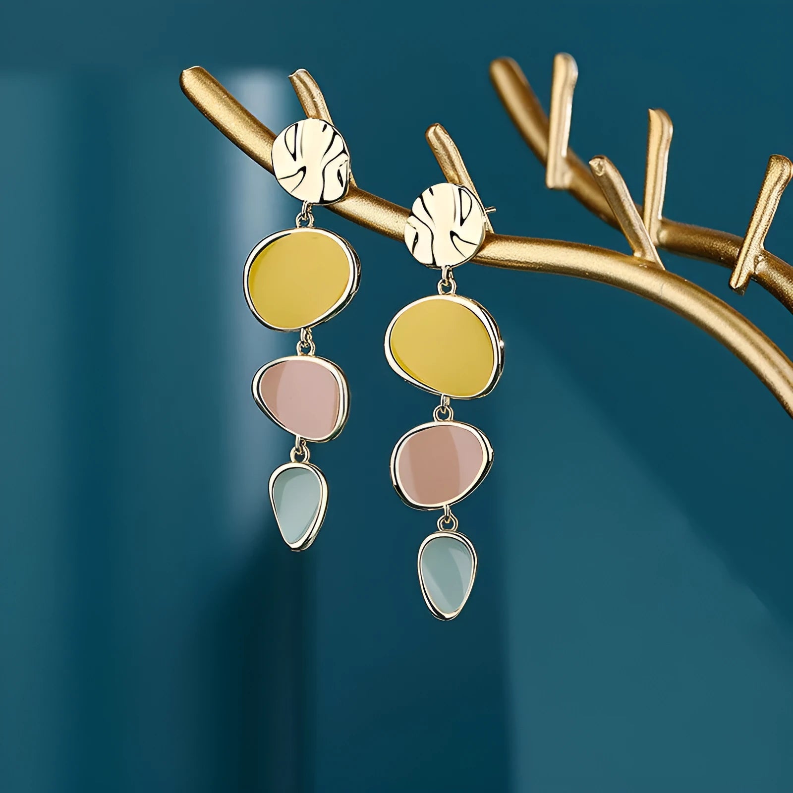 Morandi three-colour oil drip pattern on wafer-thin alloy disc earrings with sterling silver needles.