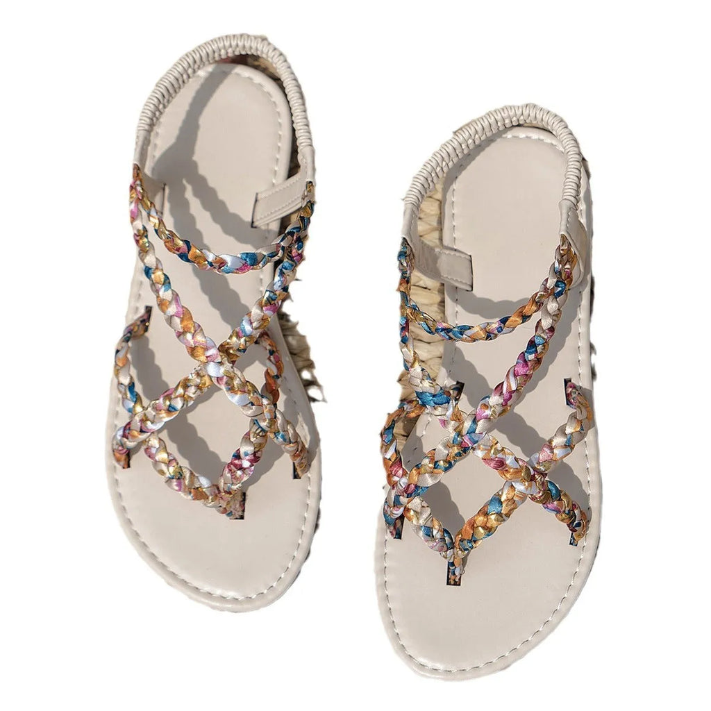 Flat sandals with cloth cover upper, elastic band, low-top round-toe design in black and white colour options